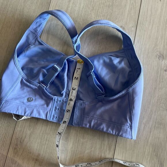 Lululemon women’s bra size 32E - Picture 4 of 6